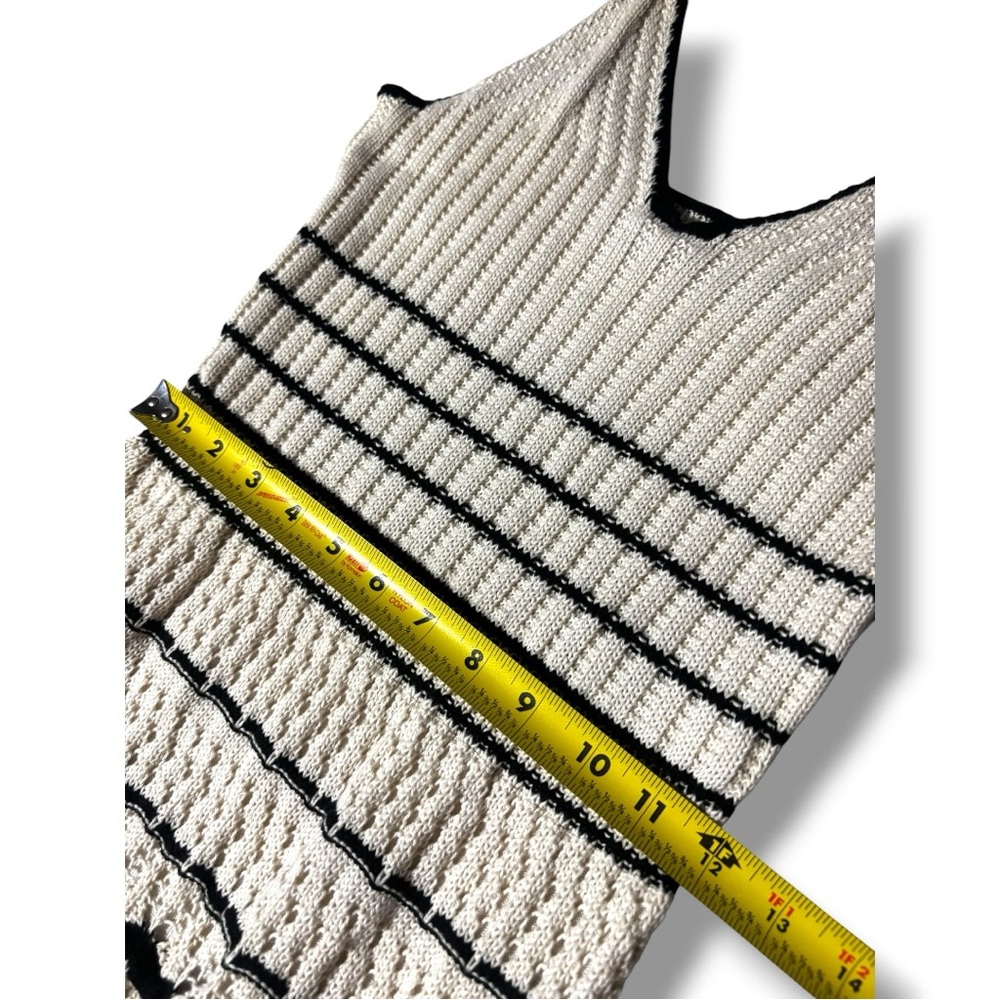Vero Moda Cream and Black Horizontal Stripe Sleeveless V-Neck Knit Midi Dress - Picture 14 of 16